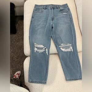 American Eagle Mom Jeans. Great condition! Size 12 x-short.